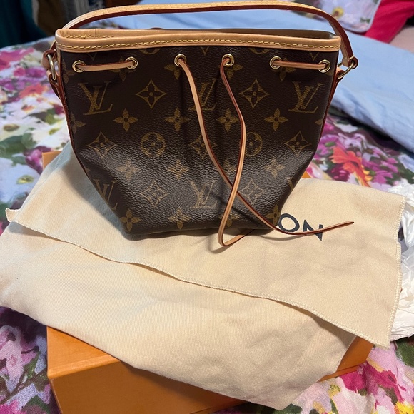 LOUIS VUITTON NANO NOÉ - Picture 1 of 3